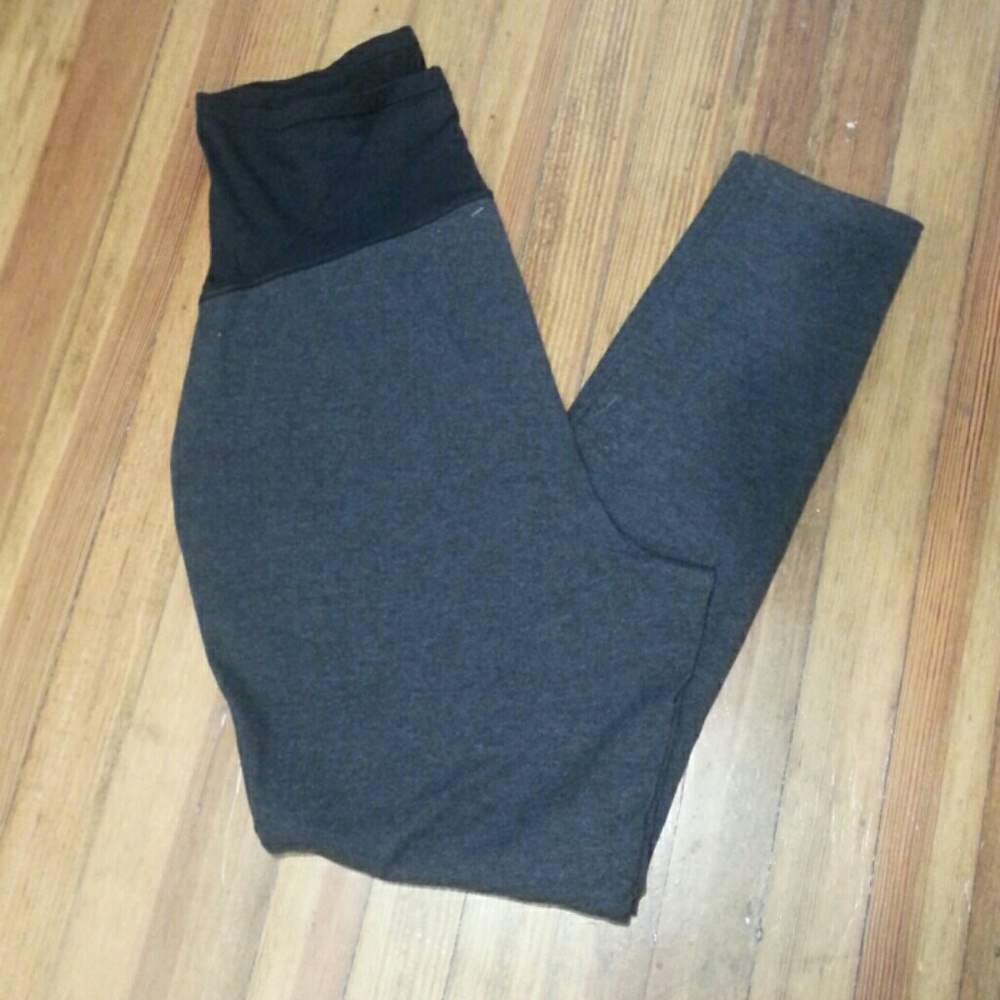 Old Navy Maternity Leggings - Picture 2 of 7
